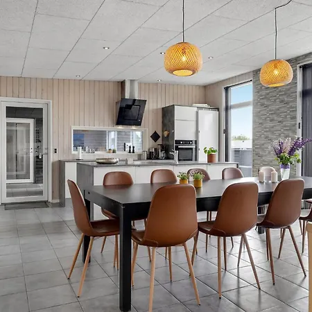 Holiday home Beautiful In Haderslev With Kitchen *